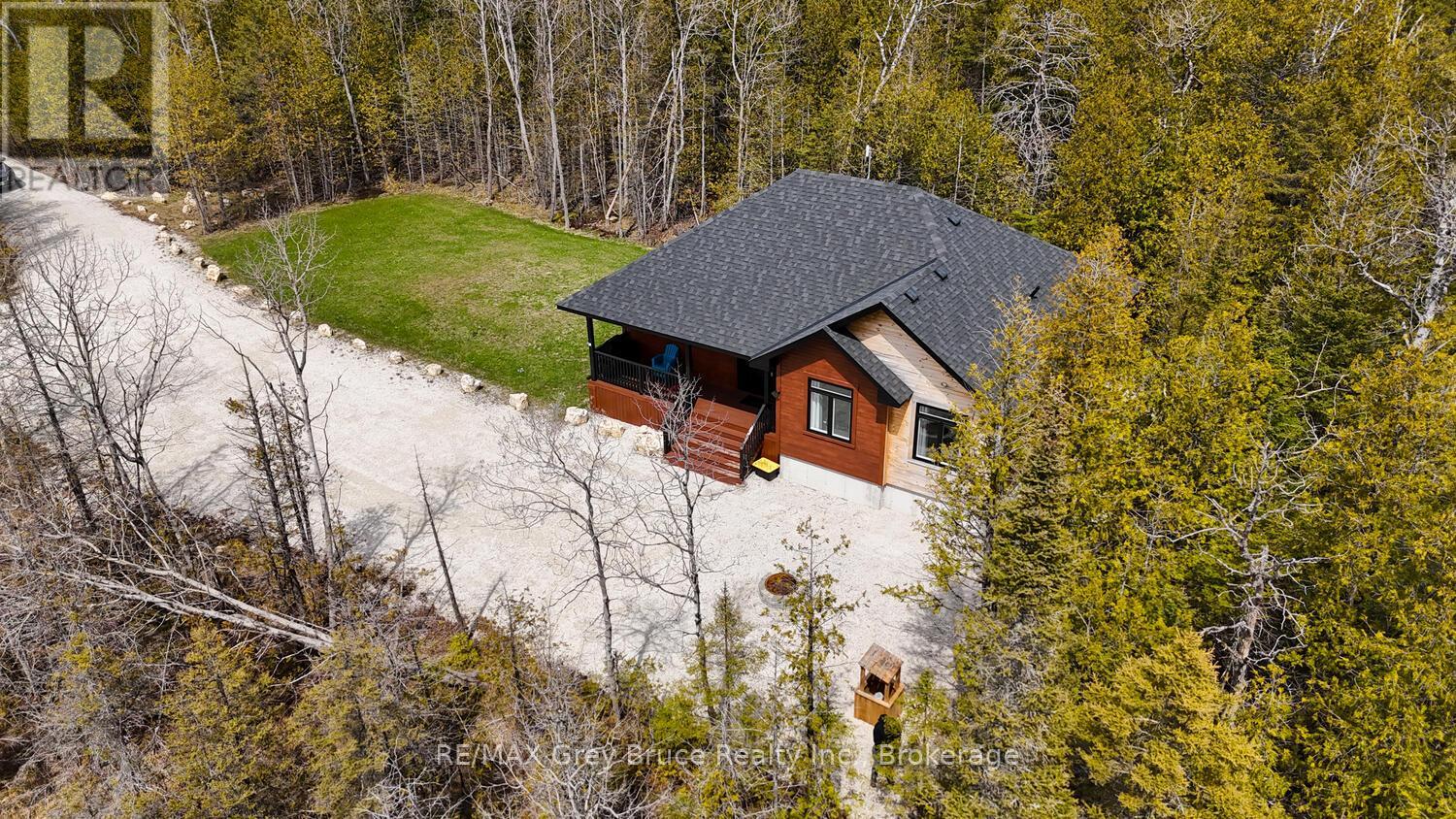 10 Miller Lake Rd, Northern Bruce Peninsula, ON N0H 1Z0