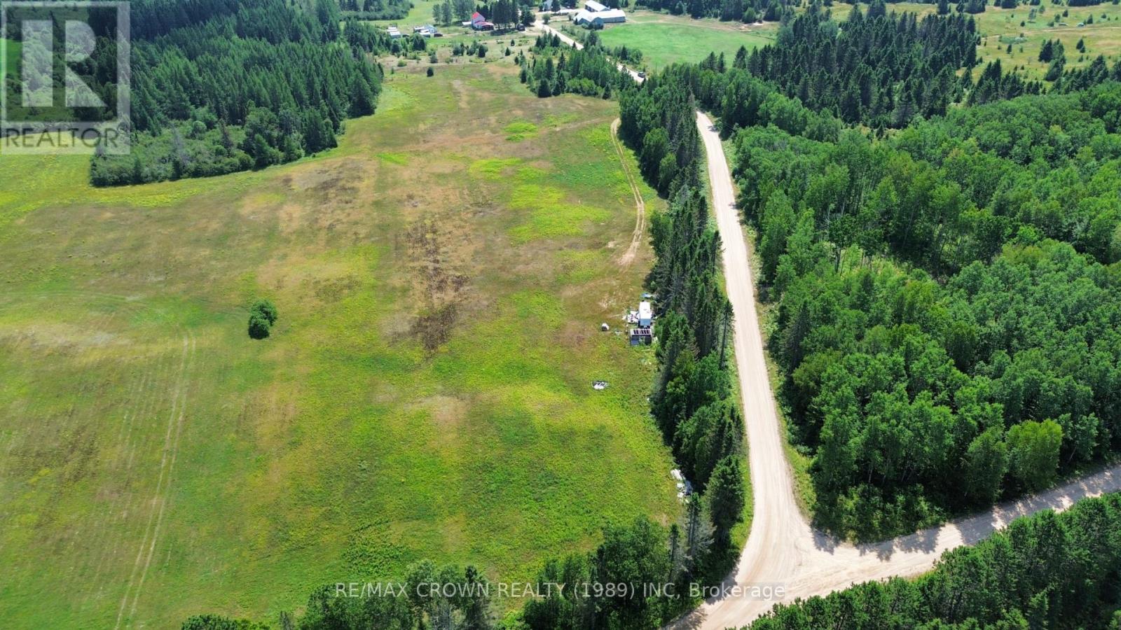 6 Poplarvale Road, Chisholm, ON P0H 1Z0