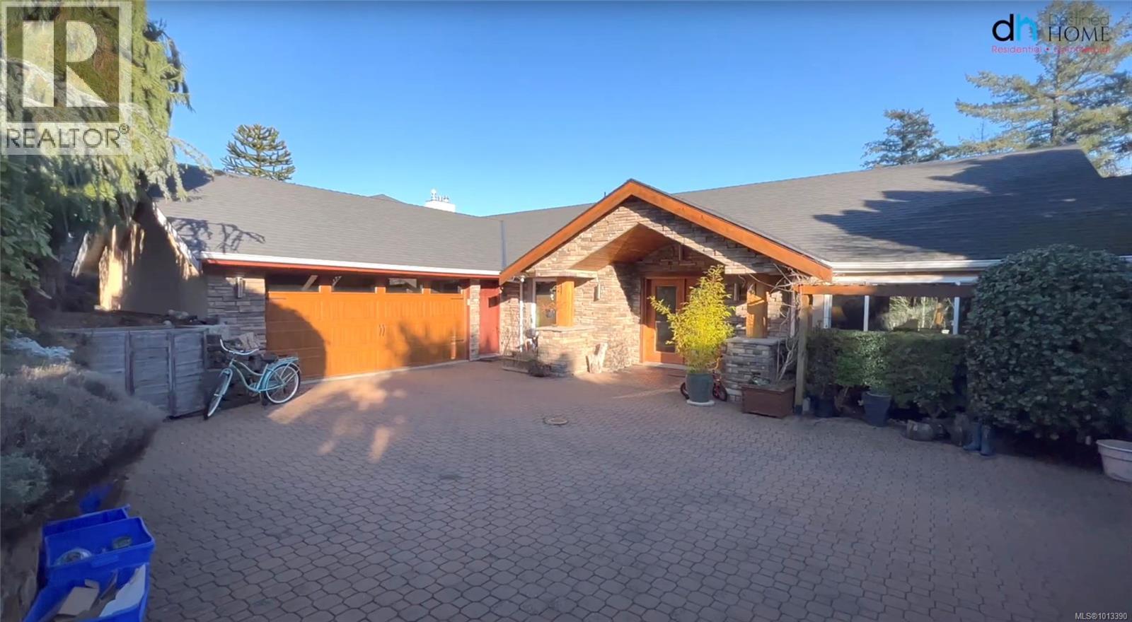 986 Seapearl Pl, Saanich, BC V8Y 2X3