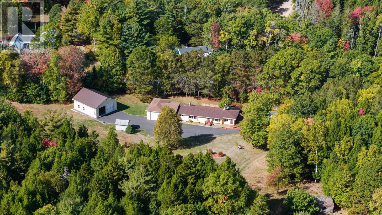 34 Palmer Lake Dr, Windsor, NS B0N 2T0