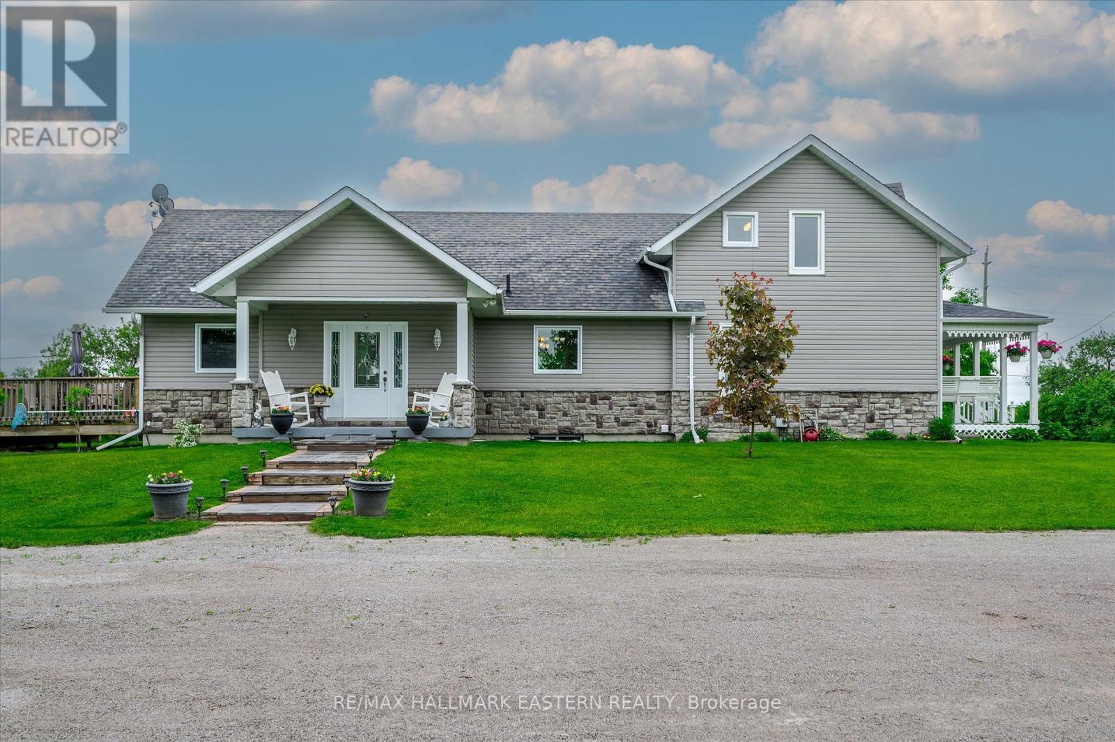1963 Buckhorn Rd, Selwyn, ON K0L 2H0