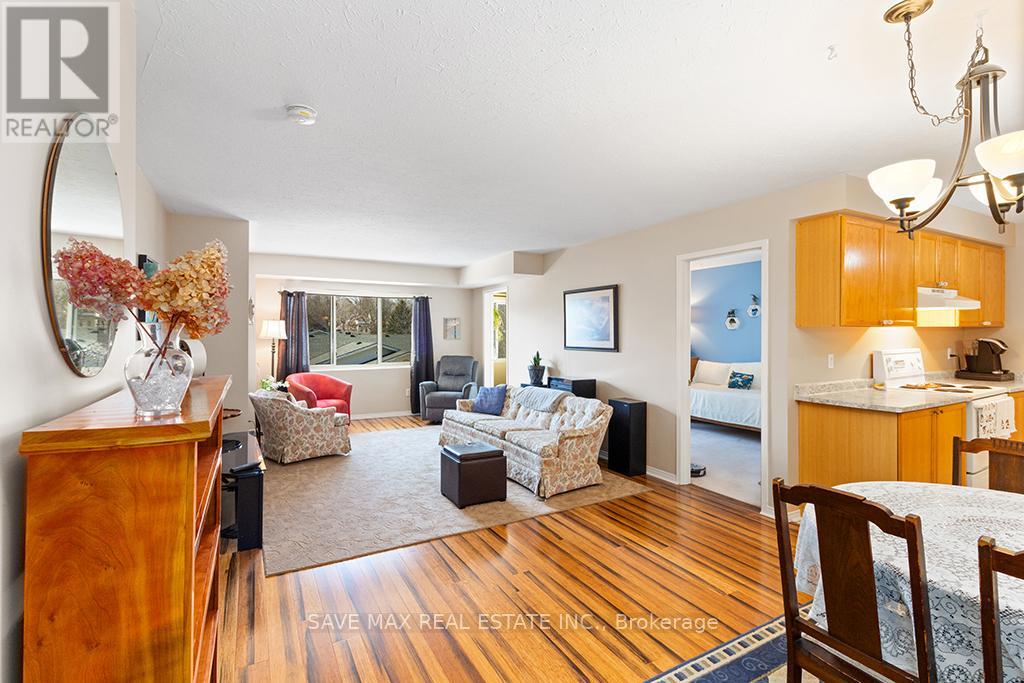 310 250 Robert St, Shelburne, ON L9V 3P9