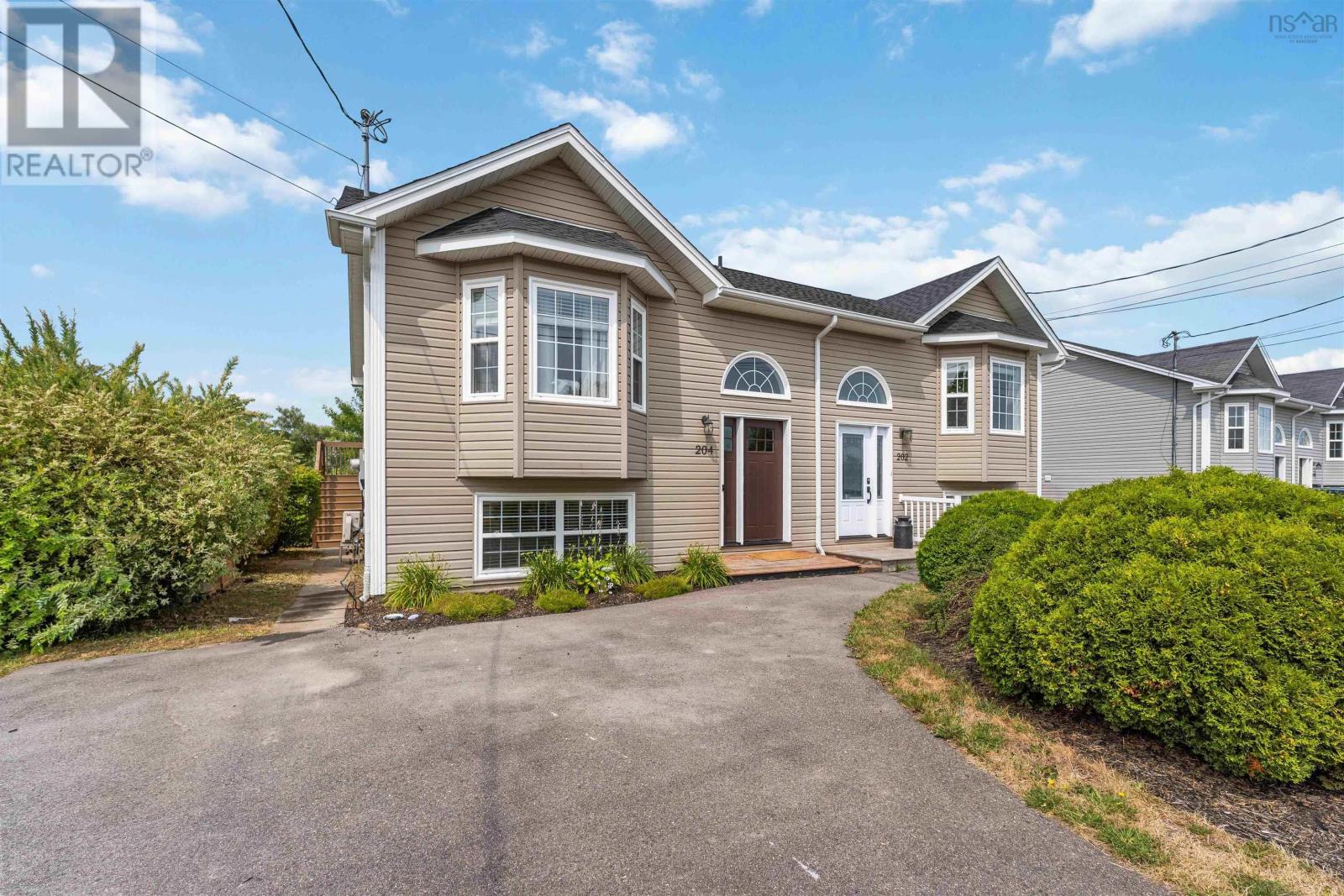 204 Payzant Dr, Windsor, NS B0N 2T0