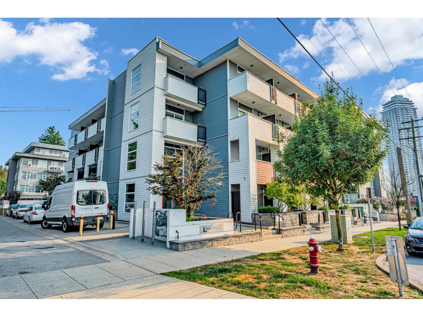 13678 Grovensor Road Unit 103, Surrey, BC V3R 5E2