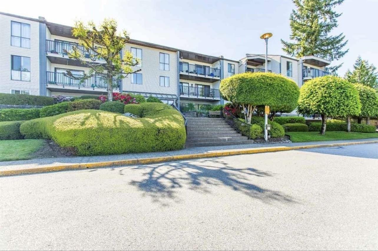 9952 149 Street Unit 305, Surrey, BC V3R 7W7