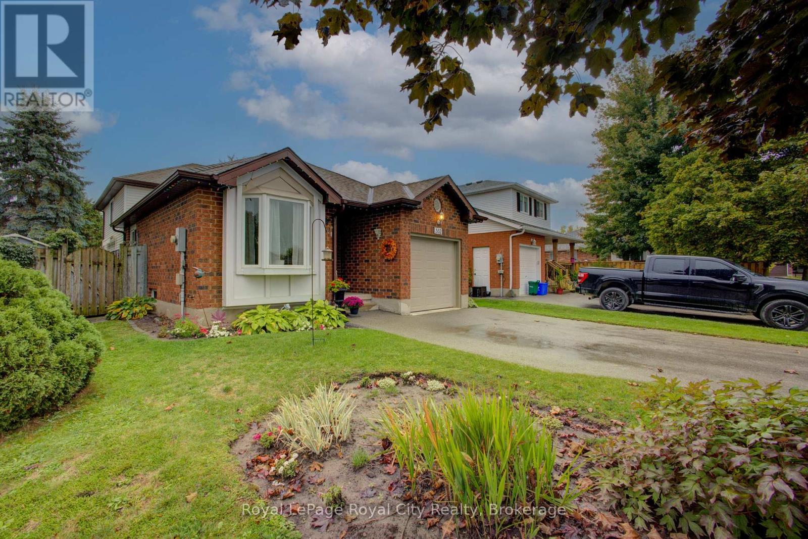 532 Flannery Dr, Centre Wellington, ON N1M 3P4