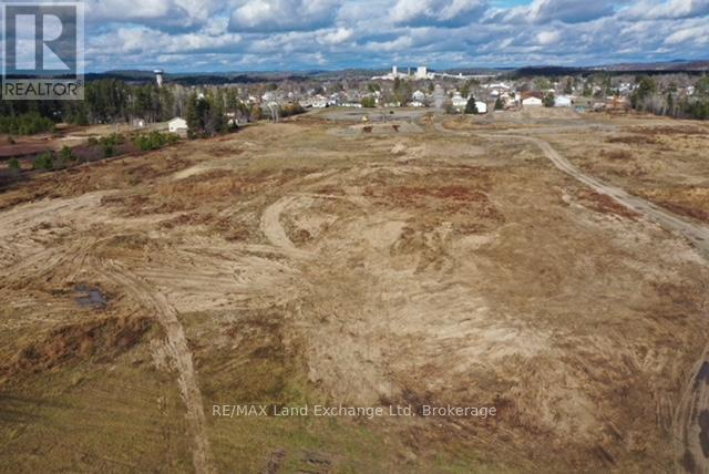 8 Queensway Avenue, Espanola, ON P5E 1K2