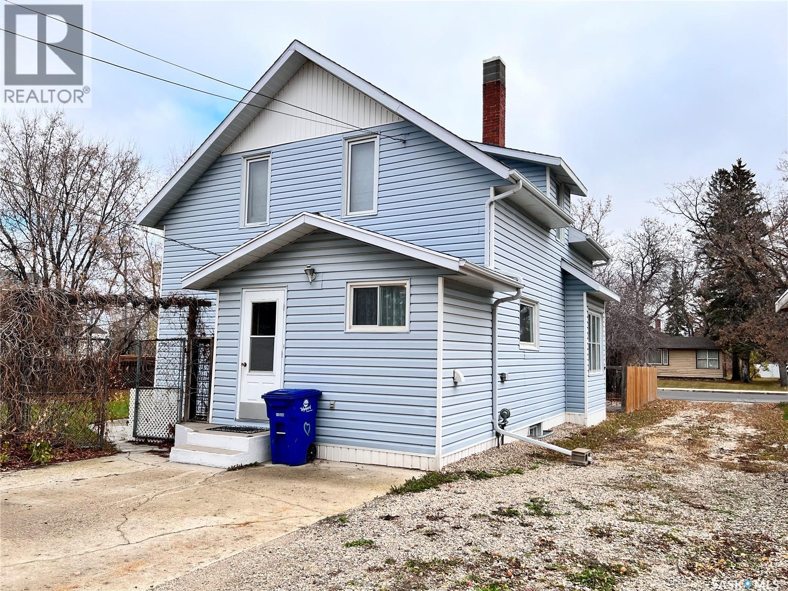 405 3rd Street East, Wynyard, SK S0A 4T0