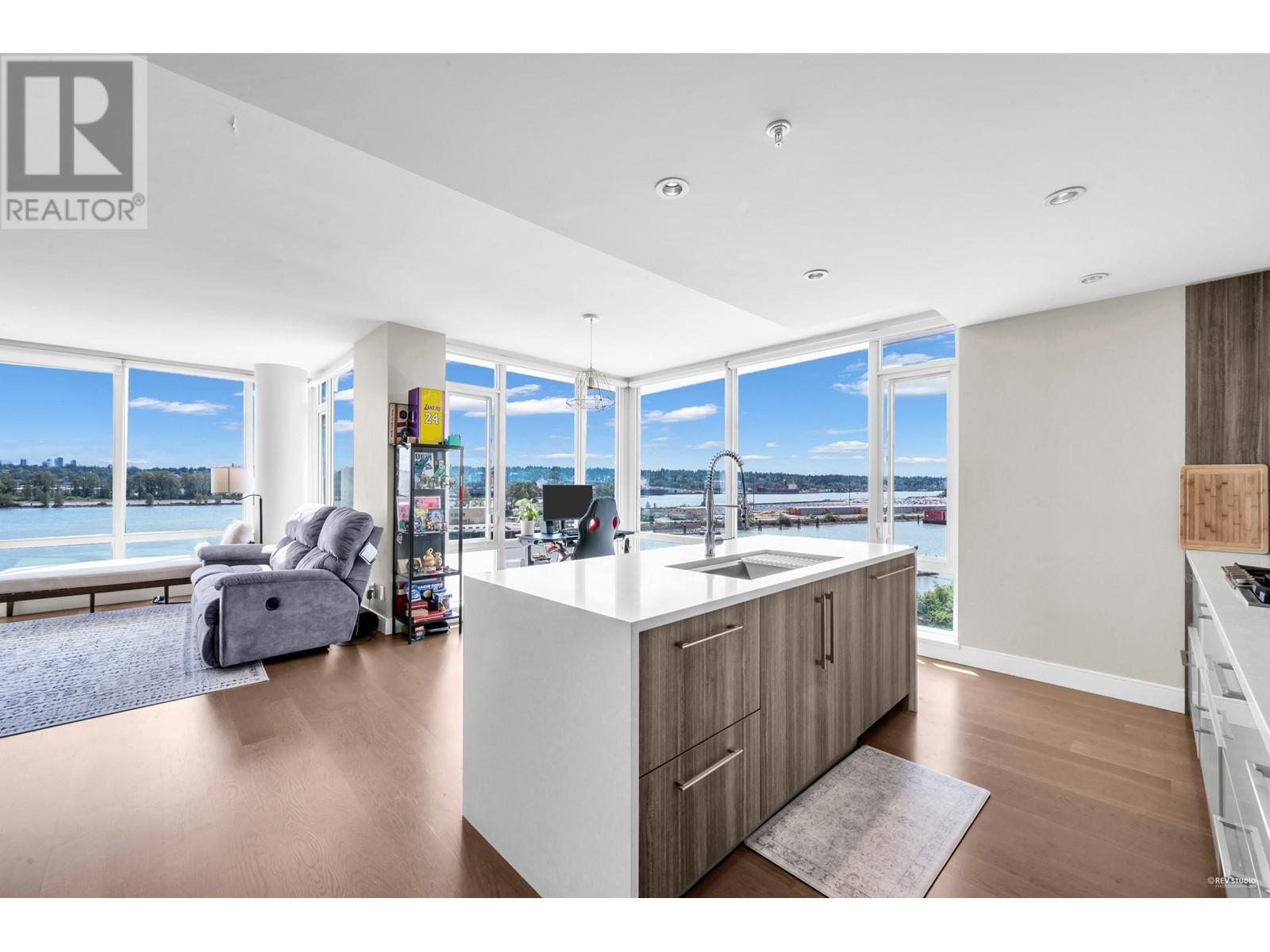 210 Salter Street Unit 808, New Westminster, BC V3M 0J9