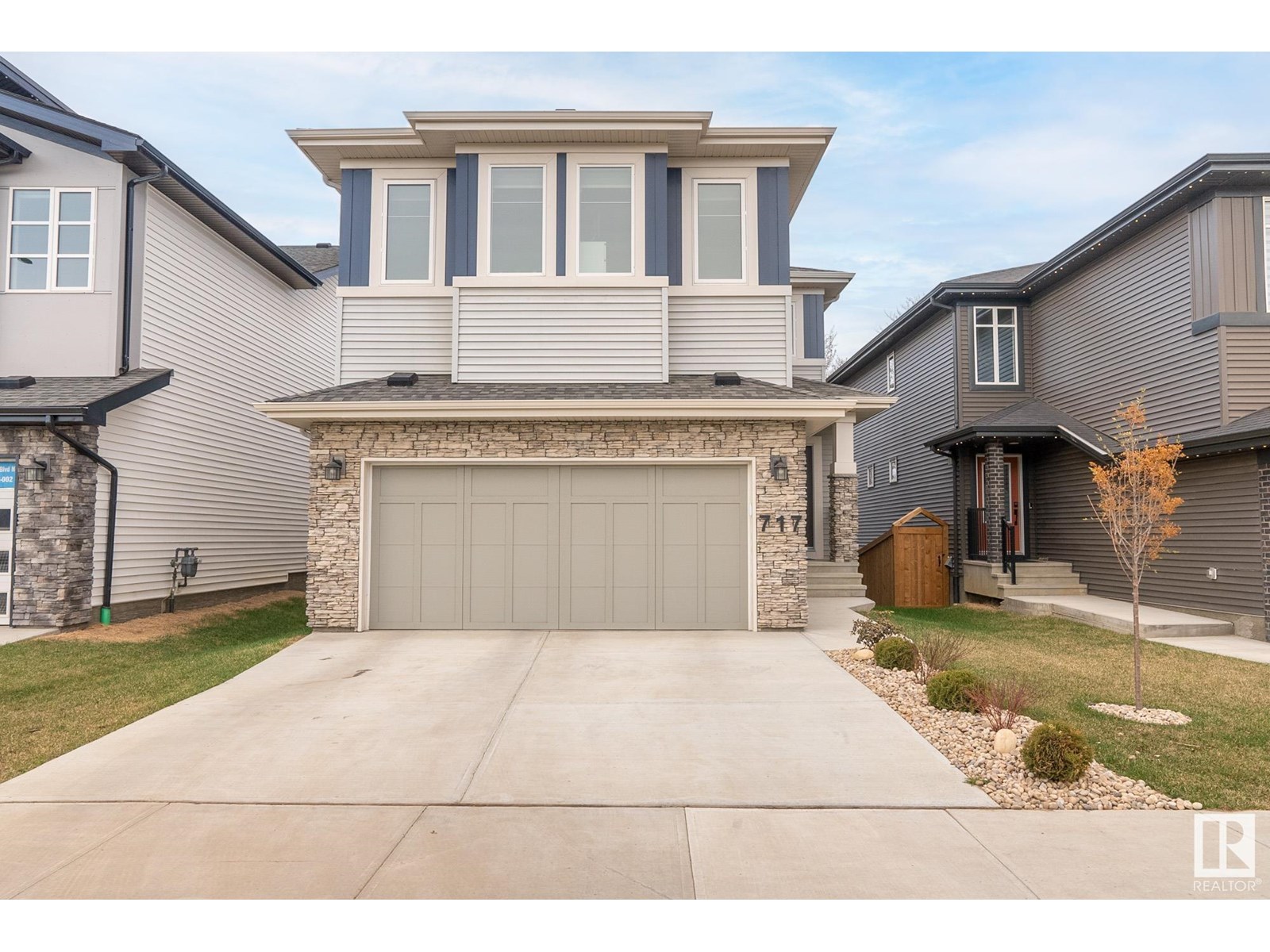 717 Kinglet Bv NW, Edmonton, AB T5S 0N8