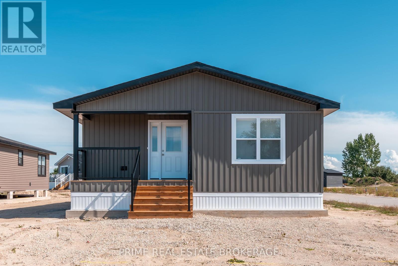 215 Hwy 8 Way, North Perth Elma, ON N4W 3G8