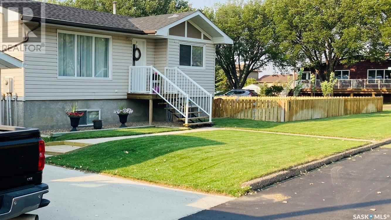 4 Th St E 407, Shaunavon, SK S0N 2M0 MLS SK962312 Houseful