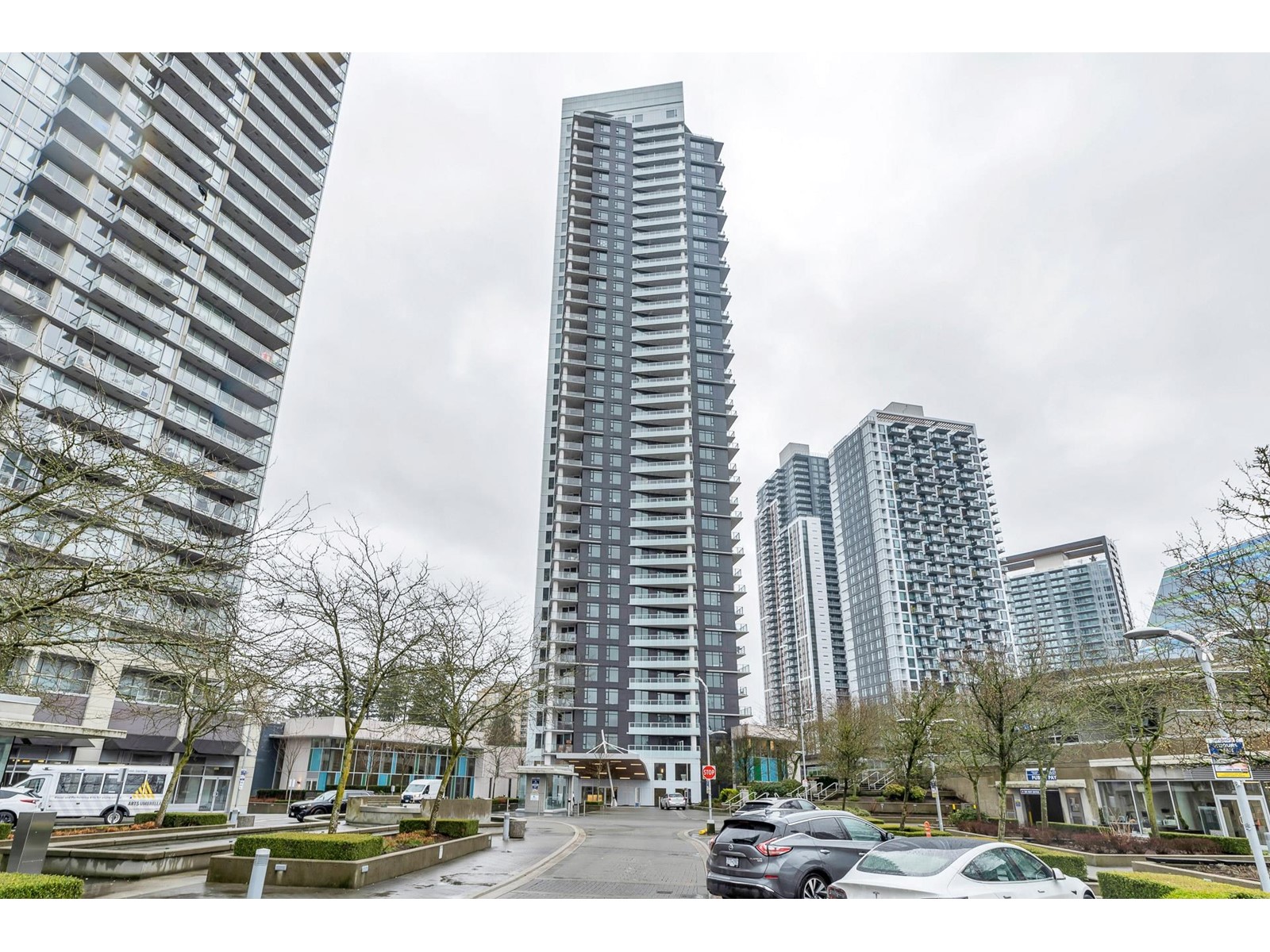 9887 Whalley Boulevard Unit 1805, Surrey, BC V3T 0P4
