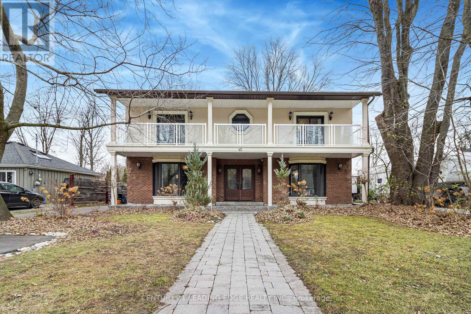 45 Pleasant Ave, East Gwillimbury, ON L9N 1A2
