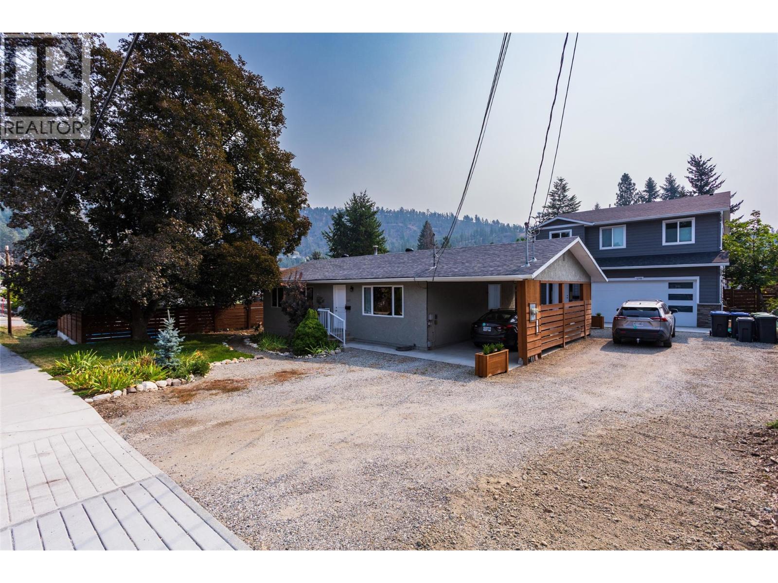 1257 And 1259 Rio Dr, Kelowna, BC V1V 1E2