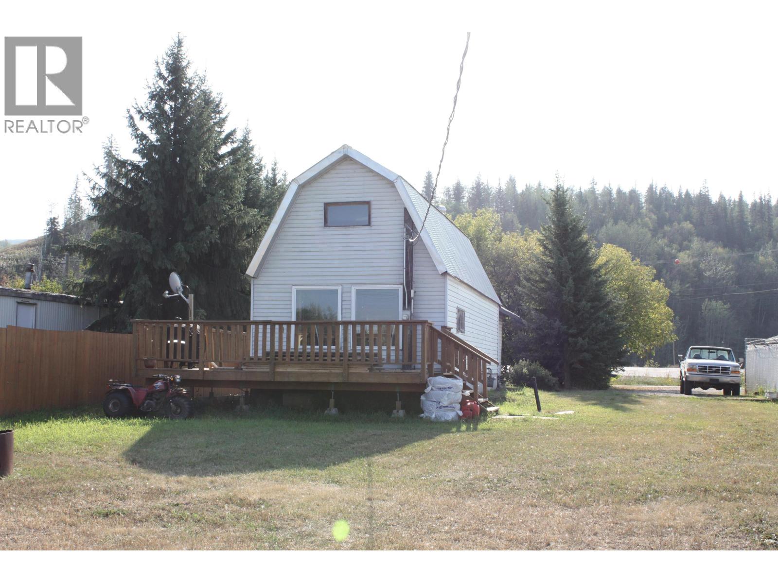 2012 Taylor Frontage Rd, Taylor, BC V0C 2K0