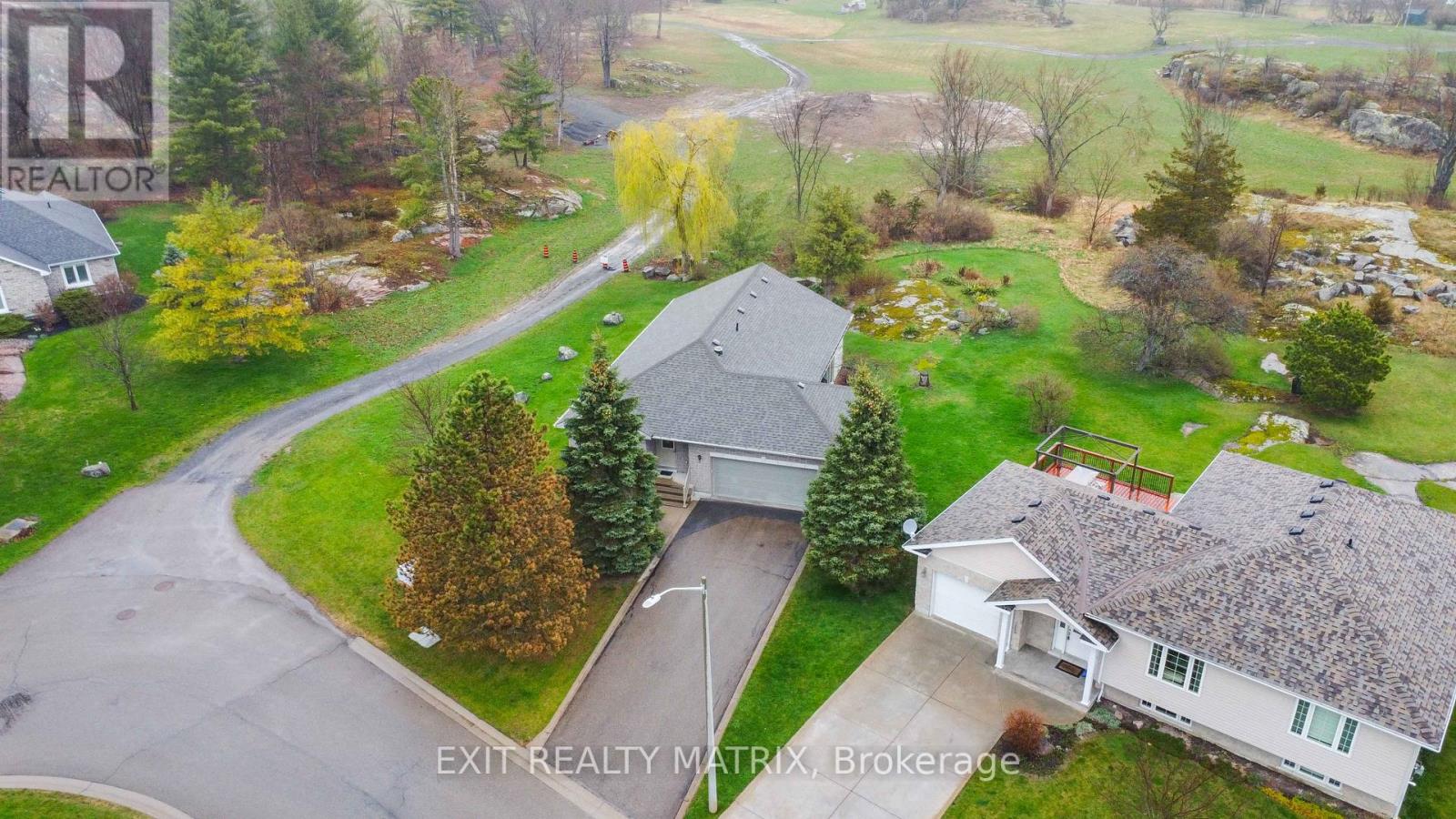 145 Garfield St S, Gananoque, ON K7G 3G2