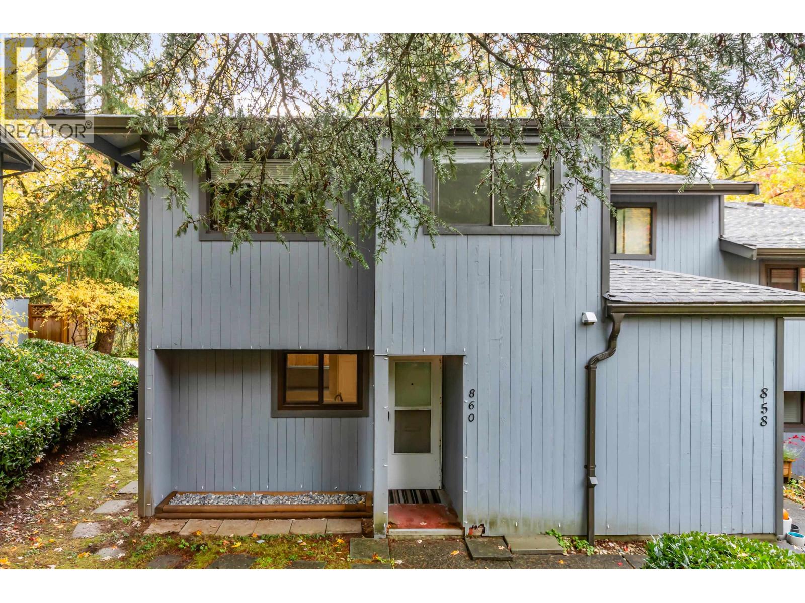 860 Blackstock Rd, Port Moody, BC V3H 3R8