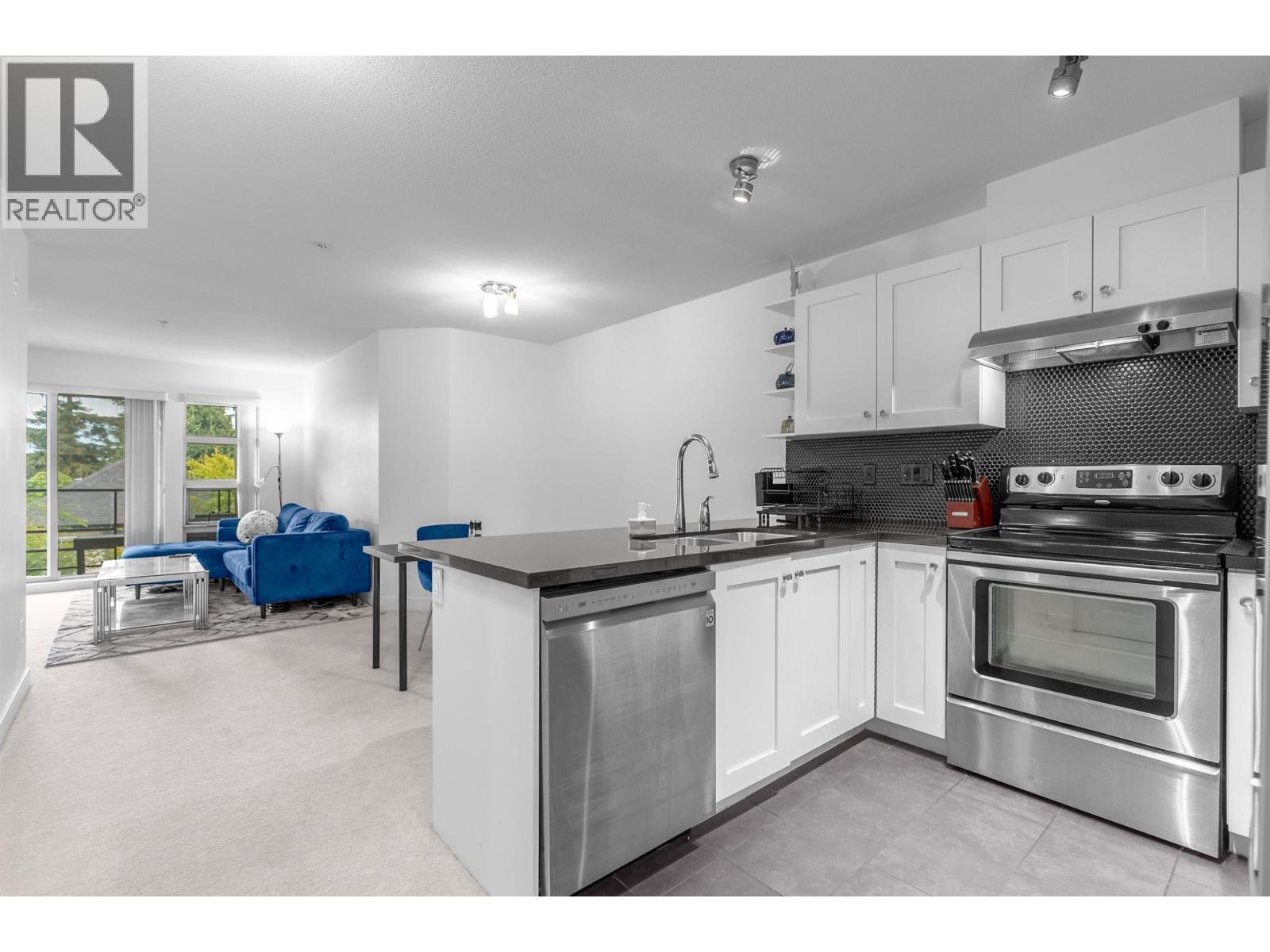738 E 29th Avenue Unit 307, Vancouver, BC V5V 0B6