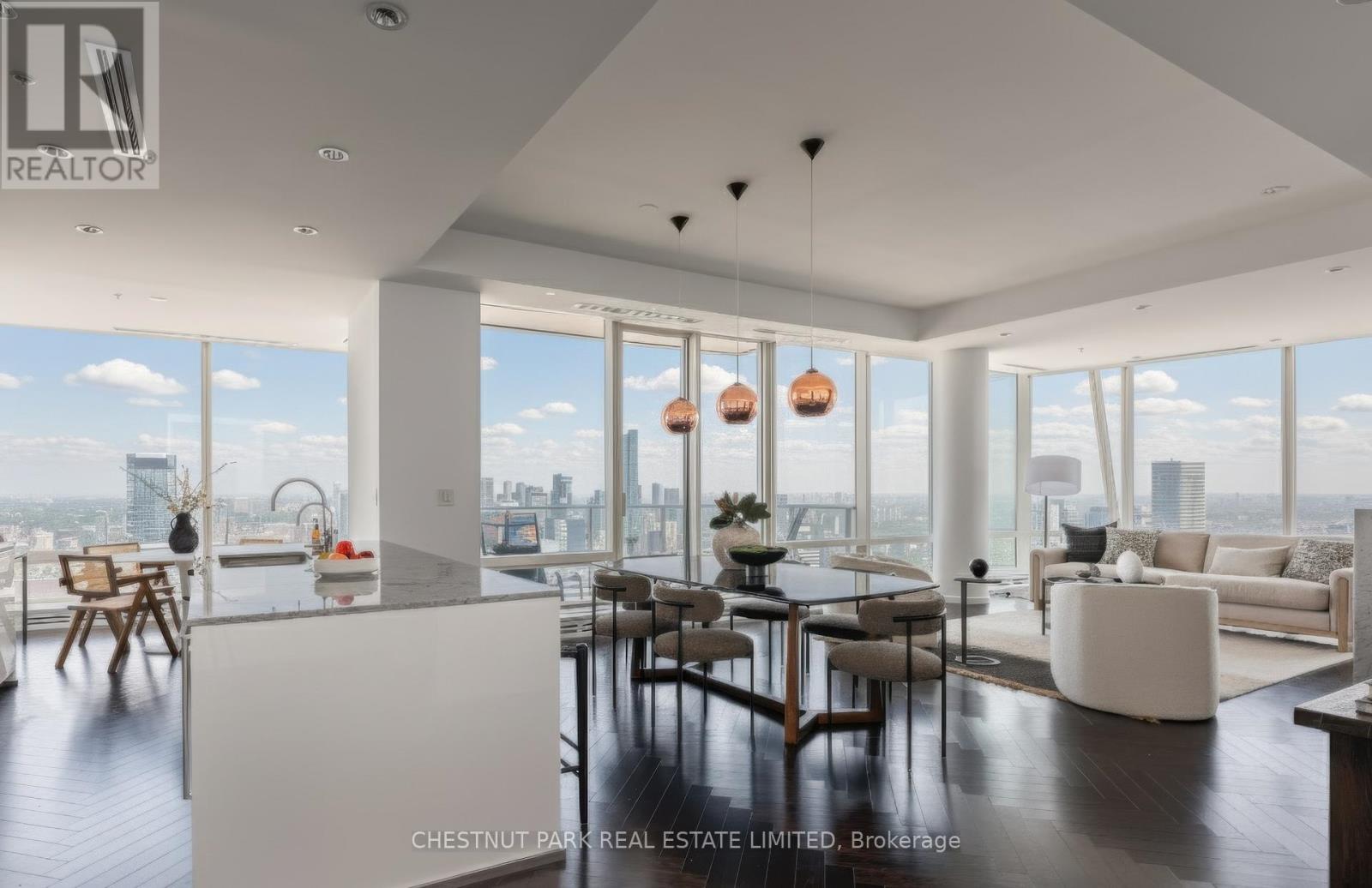 6104 180 University Ave, Toronto Bay Street Corridor, ON M5H 0A2