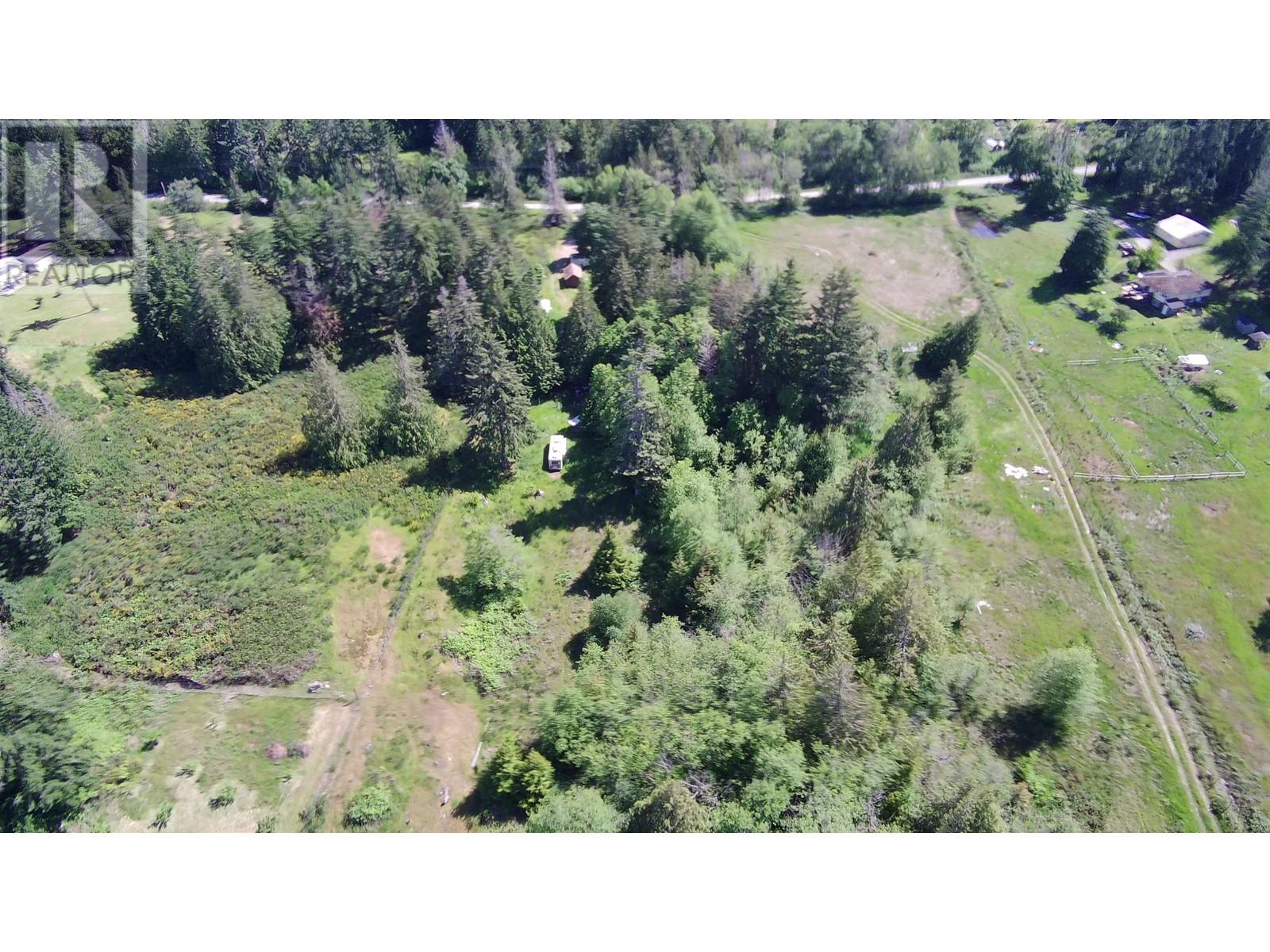 556 E Bluff Rd, Galiano Island, BC V0N 1P0