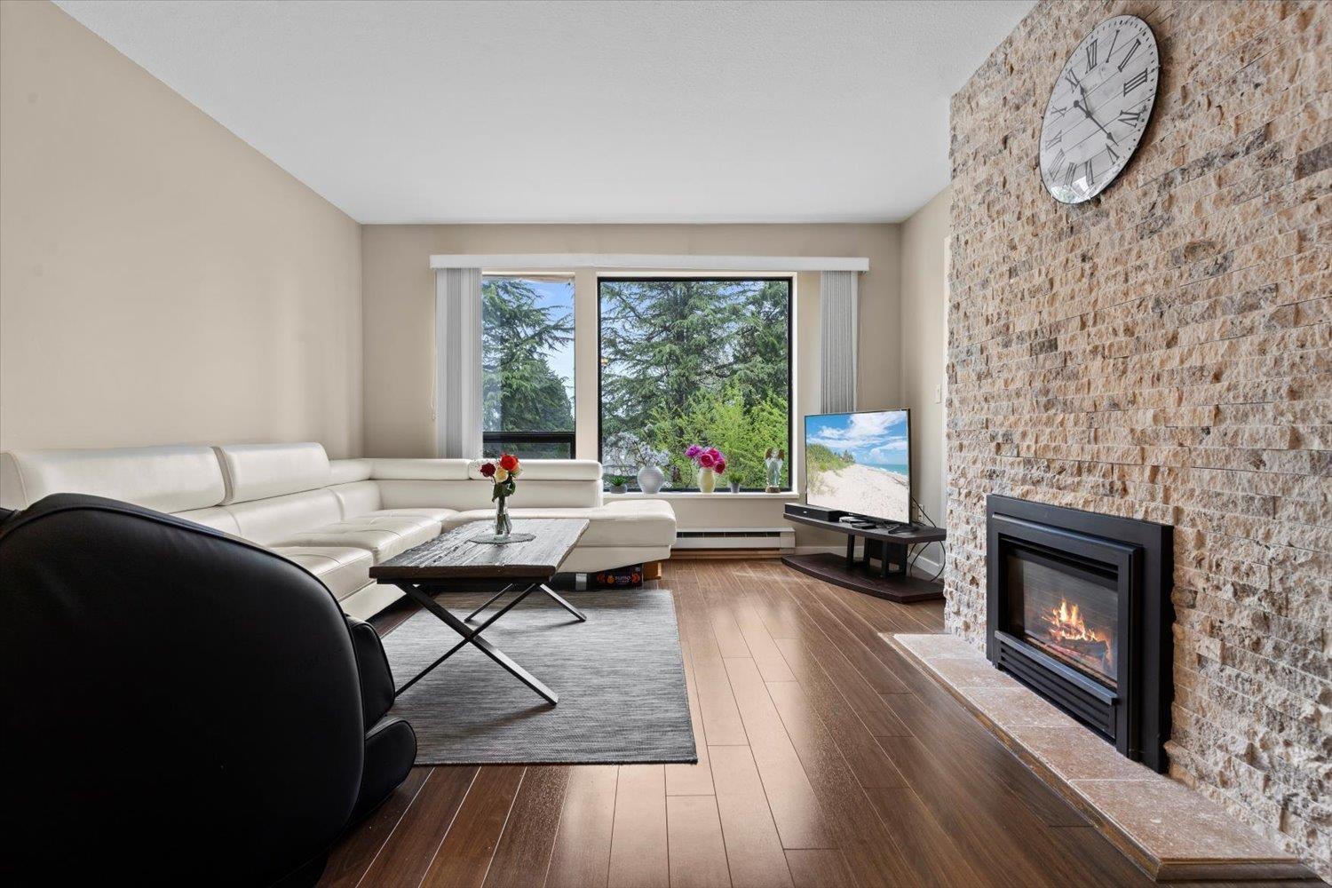 33030 George Ferguson Way Unit 114, Abbotsford, BC V2S 6Y2