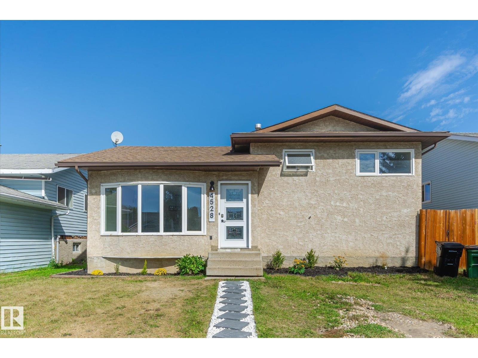 29 Av Nw Unit 4528, Edmonton, AB T6K 1N3