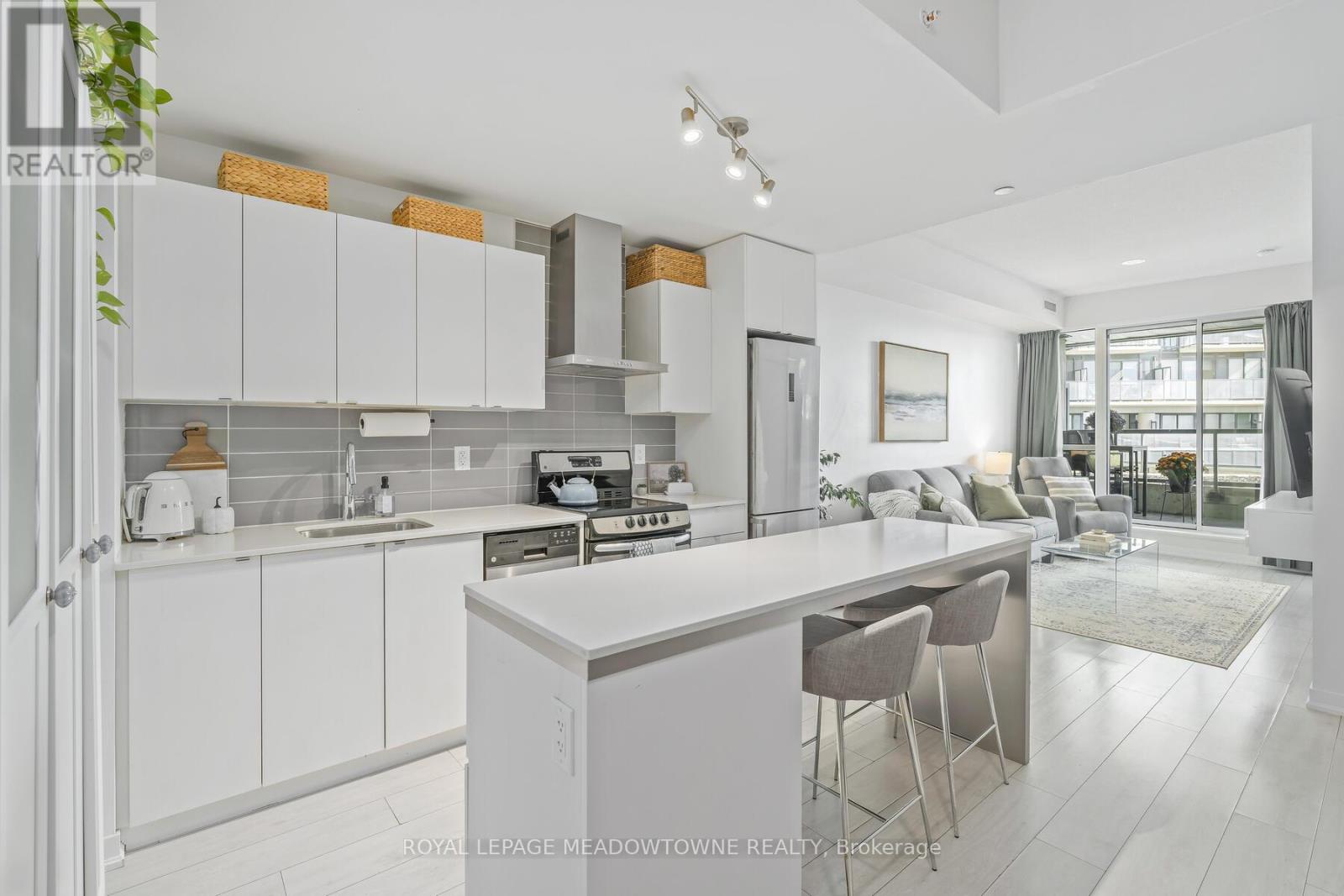 510 51 East Liberty St, Toronto, ON M6K 3P8