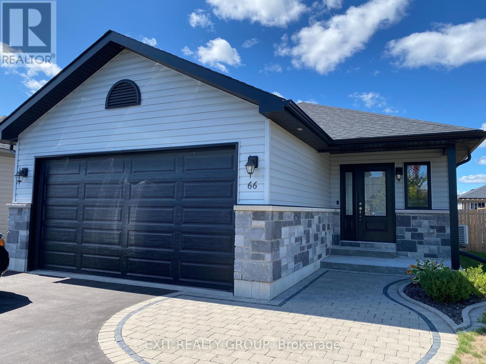 66 Deacon Pl, Belleville, ON K8P 5G4