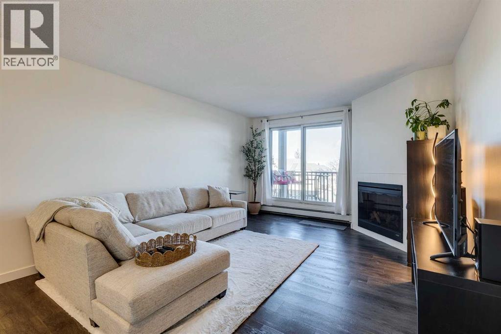 6400 Coach Hill Road Sw Unit 724, Calgary, AB T3H 1B8