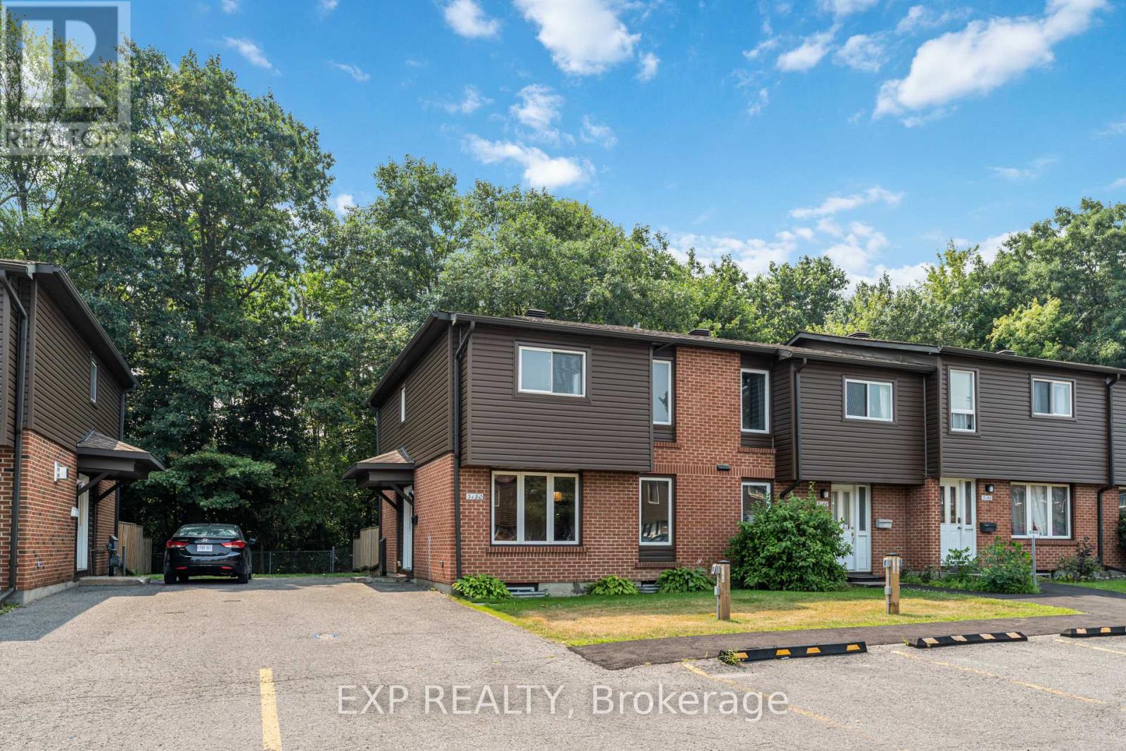 91 3190 Stockton Dr, Ottawa, ON K1T 1S1