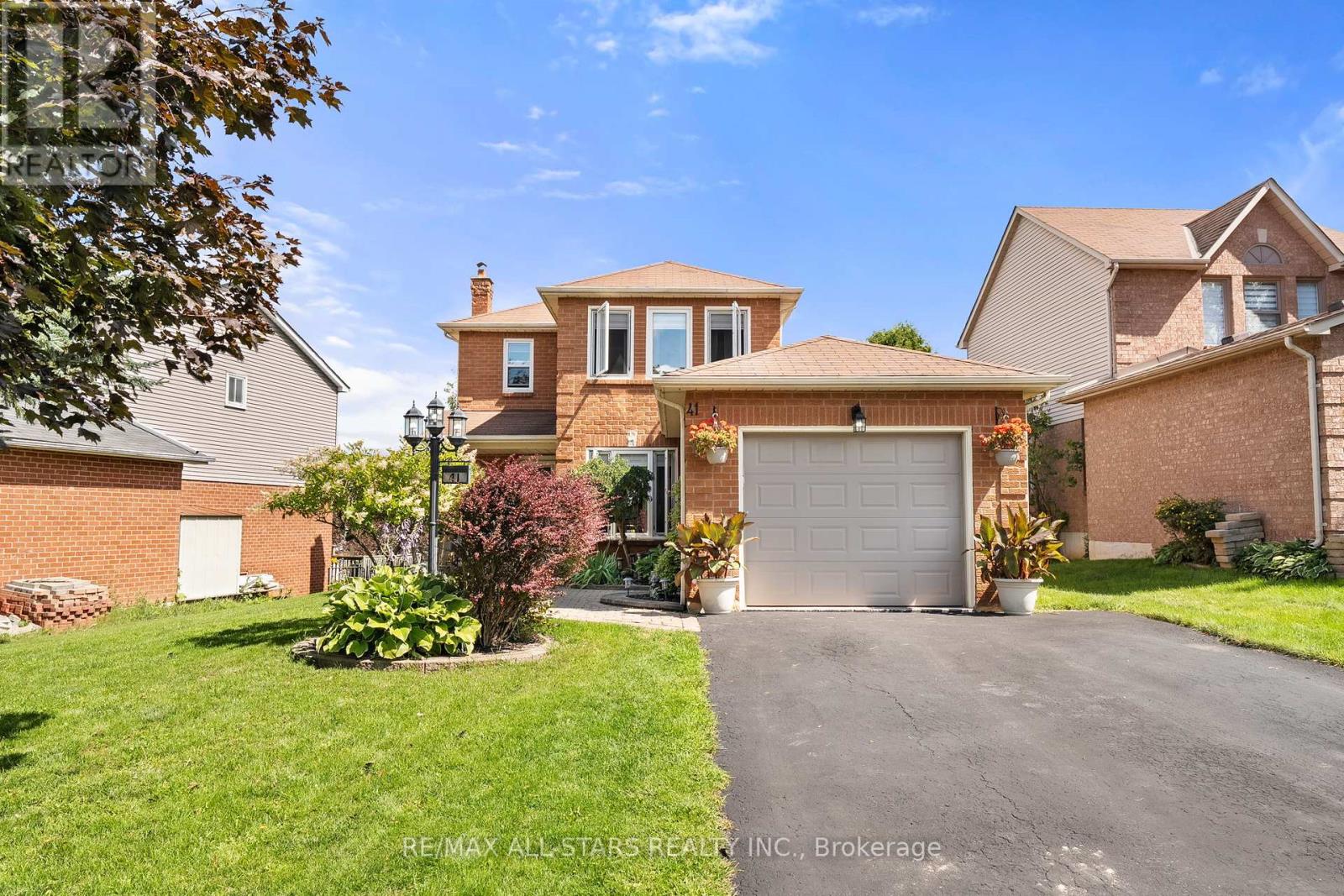 41 Sherie Dr, Georgina, ON L4P 3R2