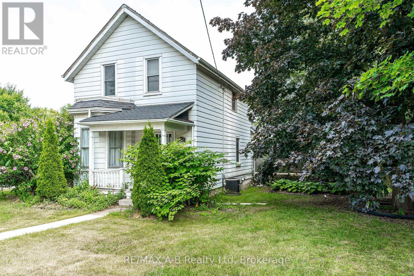 773 Rathbourne Ave, Woodstock, ON N4S 4L8