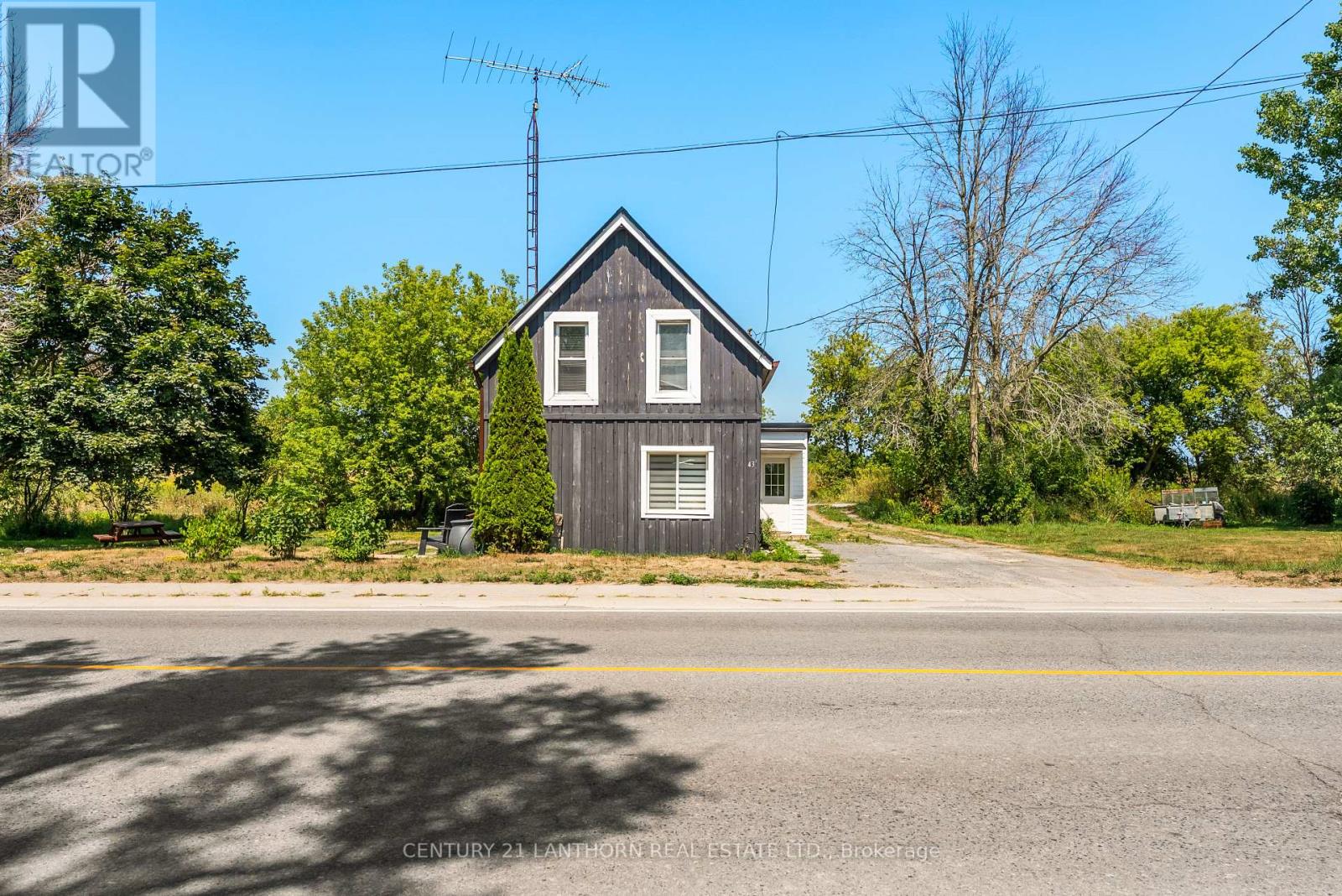 43 Stanley St, Prince Edward County Bloomfield Ward, ON K0K 1G0