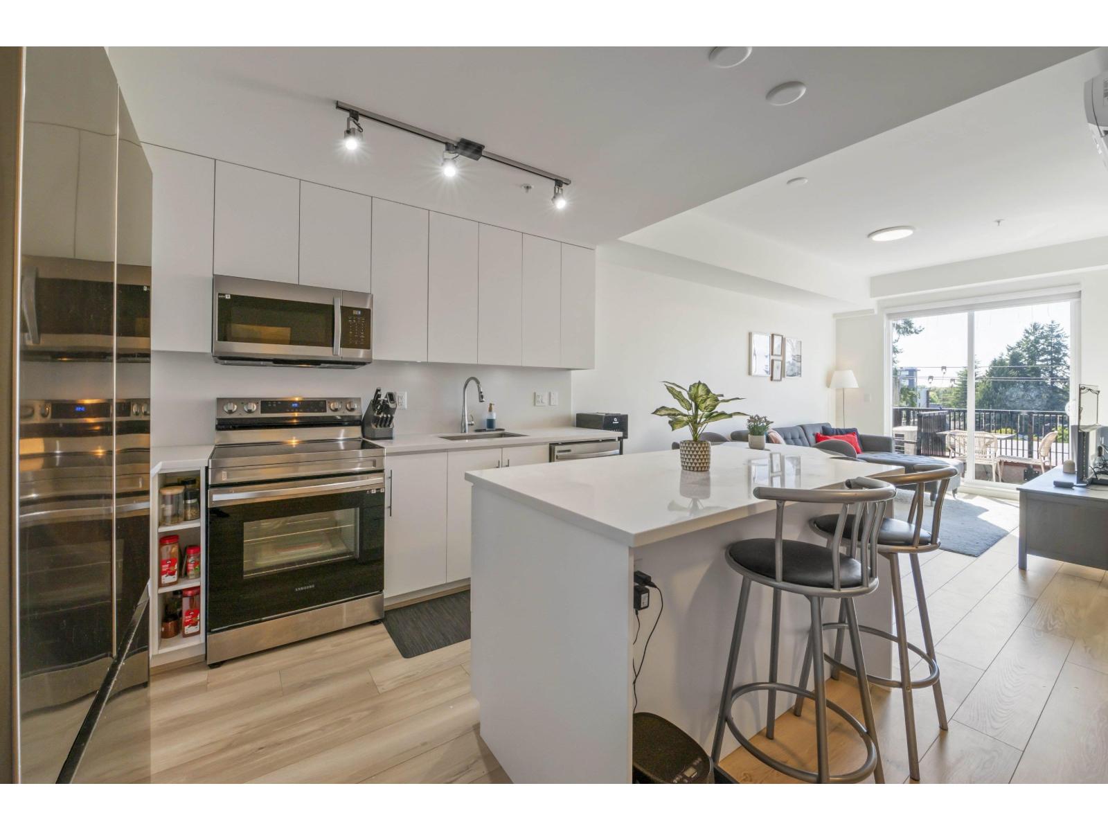 5420 208 Street Unit 403, Langley, BC V3A 0P8