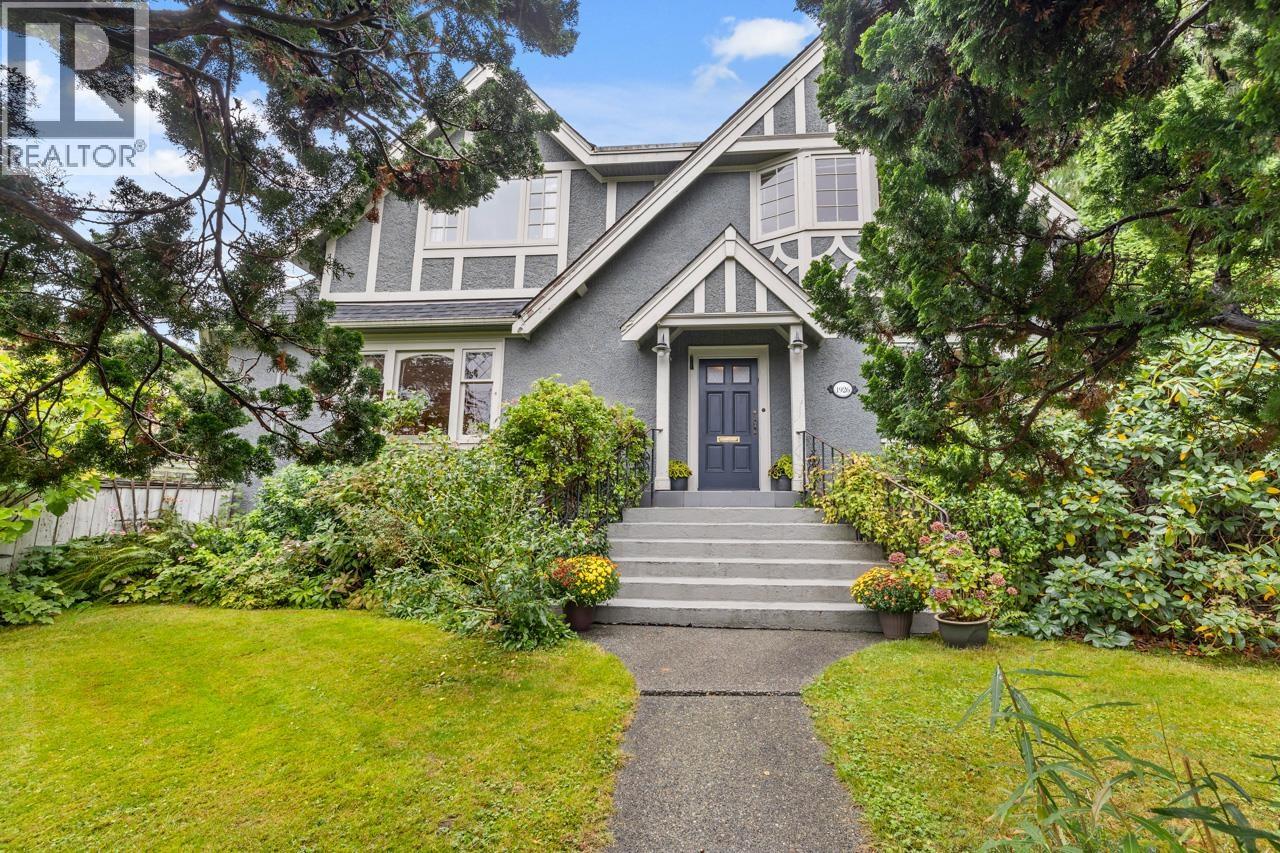 1926 Aspen Ave, Vancouver, BC V6M 1E4