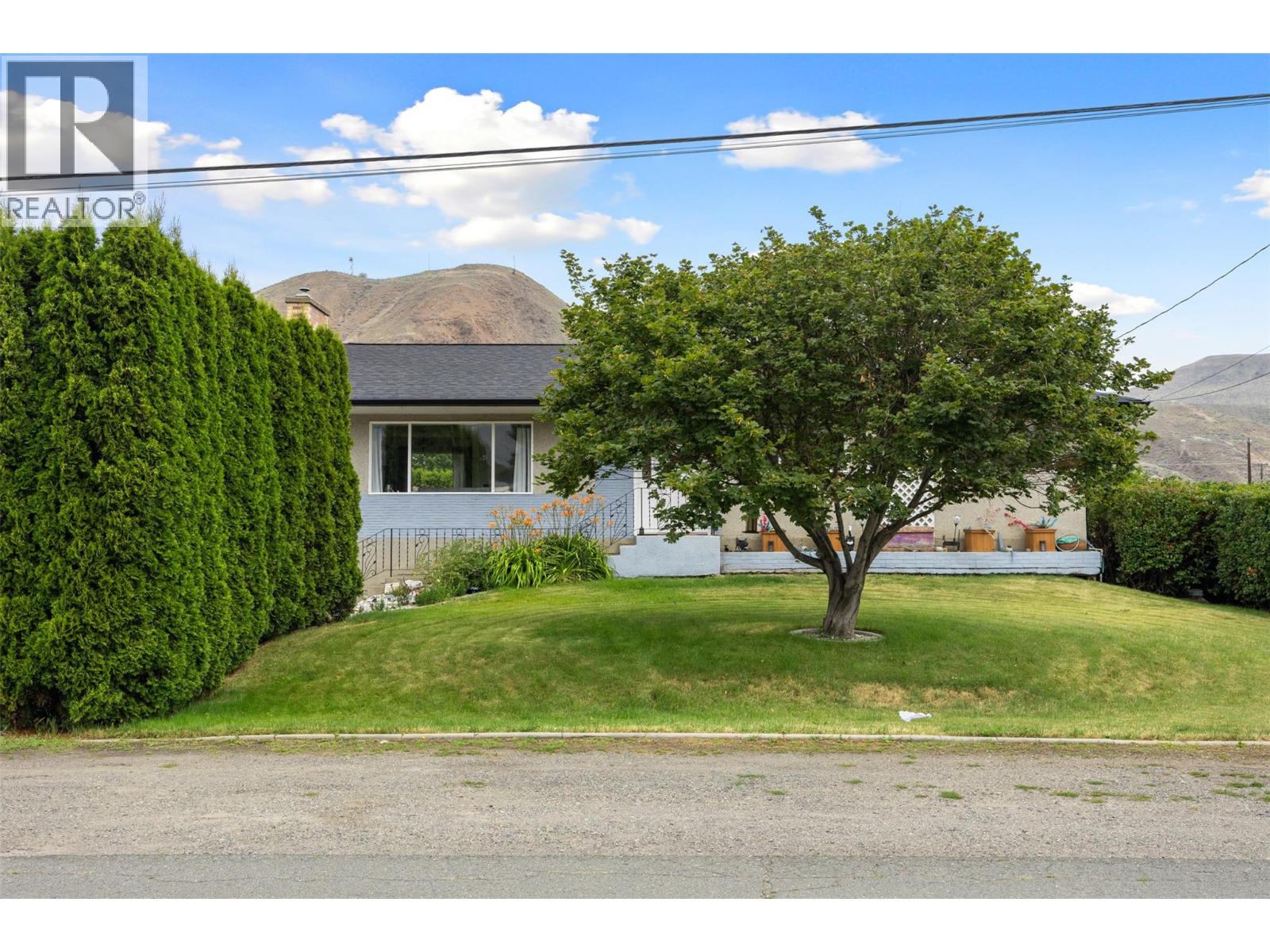 2150 Ponderosa Ave, Kamloops, BC v2b 4v9
