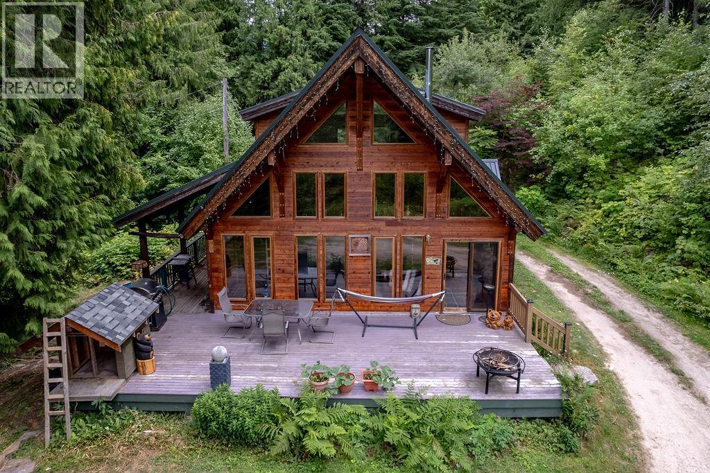 2987 Slocan Valley Road W Rd, Slocan Park, BC V0G 2E0