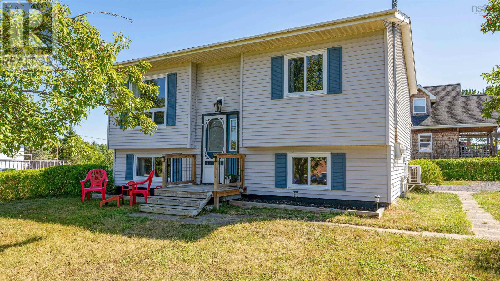 5 Green Ln, Falmouth, NS B0P 1L0