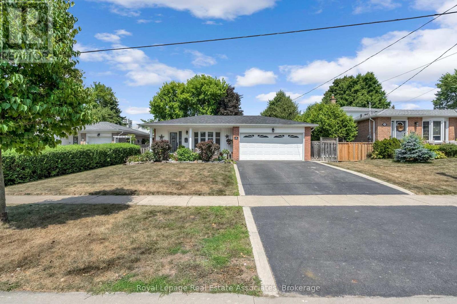 20 Baylor Cres, Halton Hills, ON L7G 1A6