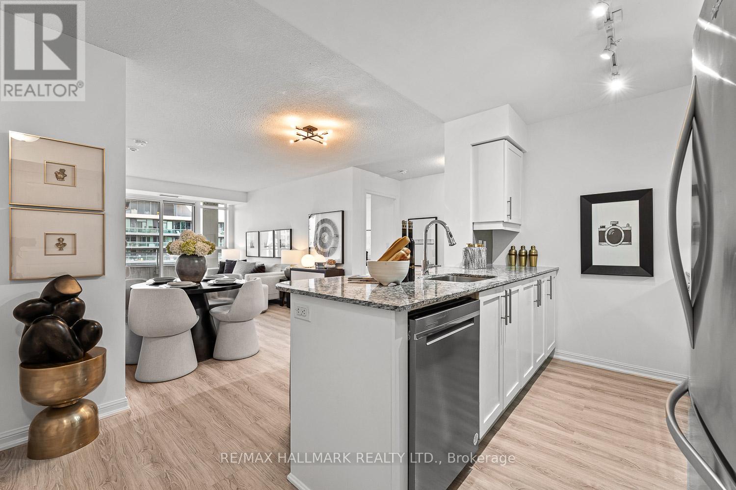 1910 35 Bastion St, Toronto, ON M5V 0C1