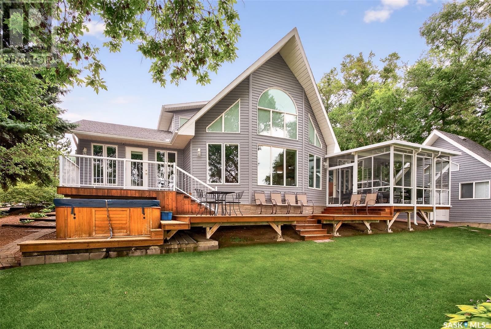 417 Daniel Dr, North Grove, SK S6H 4P4