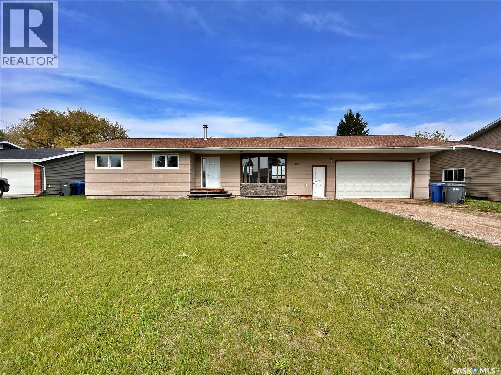 107 Clements Ave, Wawota, SK S0G 5A0