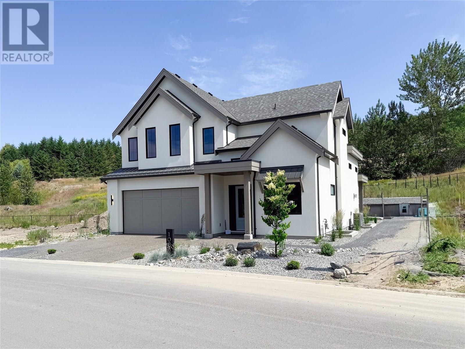 1028 Bull Cres, Kelowna, BC V1W 4N2
