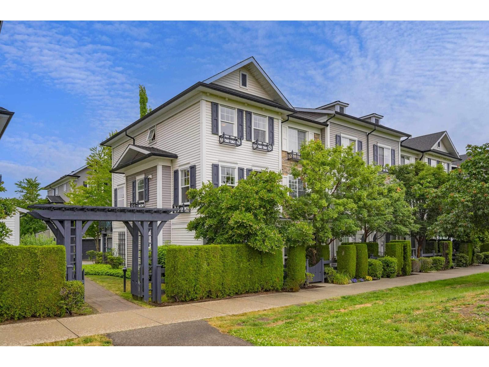 7348 192a Street Unit 9, Surrey, BC V4N 6J2