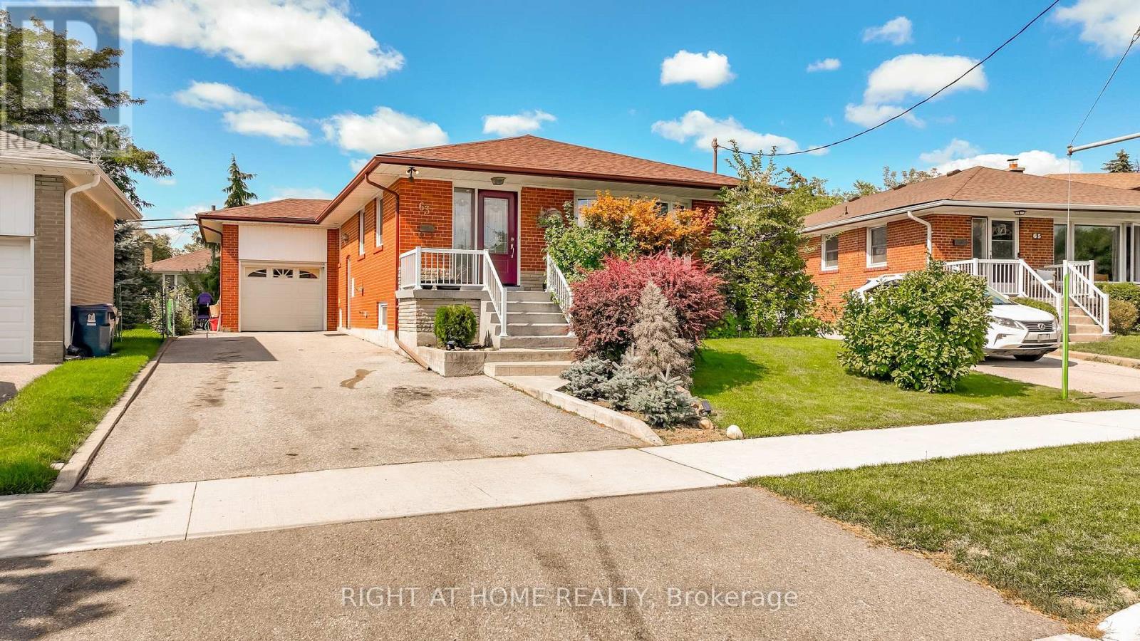 63 Allonsius Dr, Toronto, ON M9C 3N6