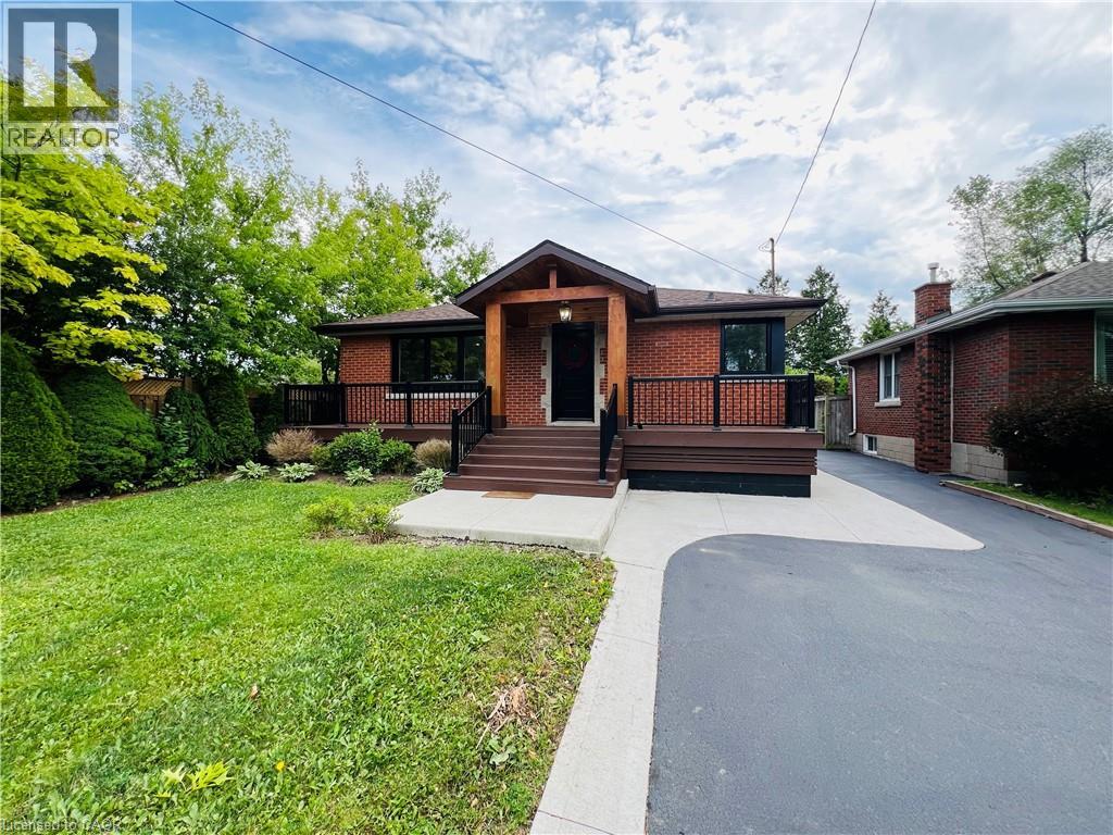 142 S Bend Rd E, Hamilton, ON L9A 2B6
