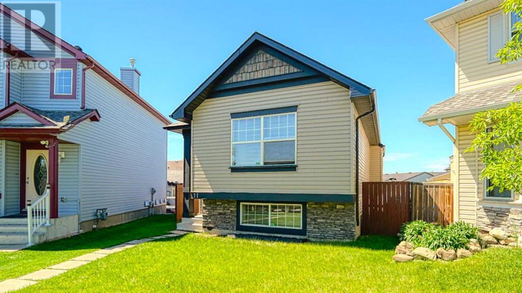 11 Taravista Mews NE, Calgary, AB T3J 4K2