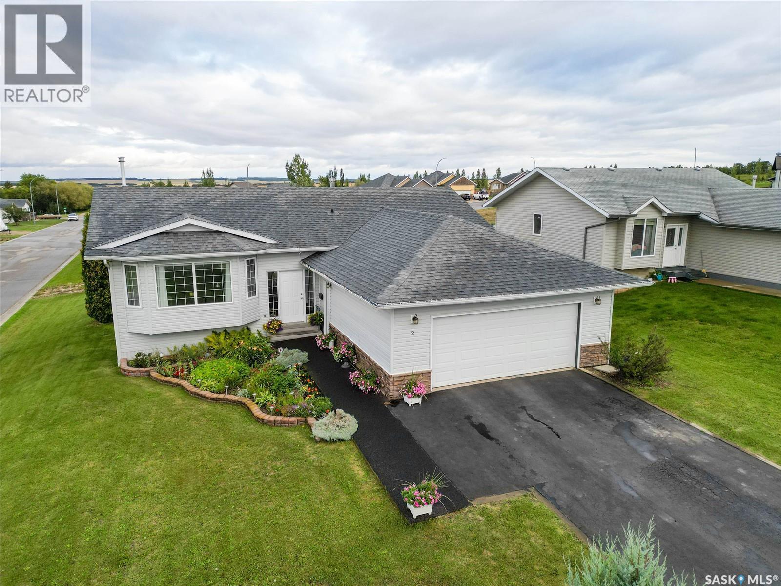 2 Poplar Pl, Birch Hills, SK S0J 0G0