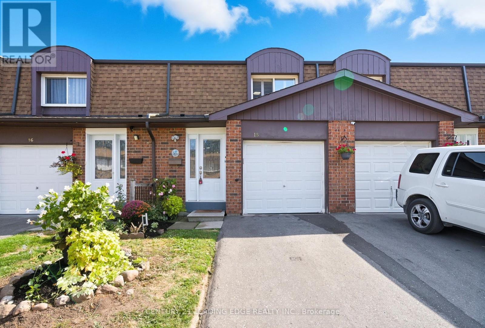15 1980 Rosefield Rd, Pickering, ON L1V 3M4